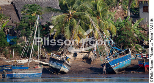 Nosy-Be - © Philip Plisson / Plisson La Trinité / AA34191 - Nos reportages photos - Echouage