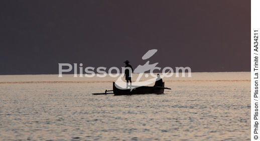 Nosy-Be - © Philip Plisson / Plisson La Trinité / AA34211 - Photo Galleries - Fishing nets