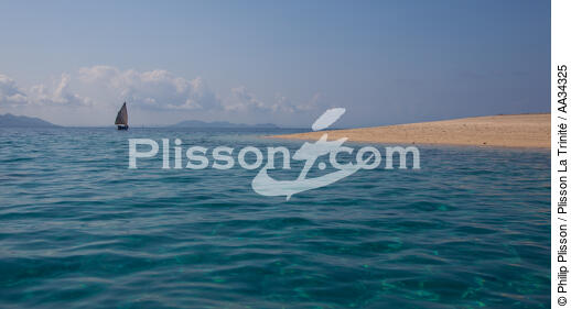 Nosy Tanikely - © Philip Plisson / Plisson La Trinité / AA34325 - Nos reportages photos - Paysage littoral