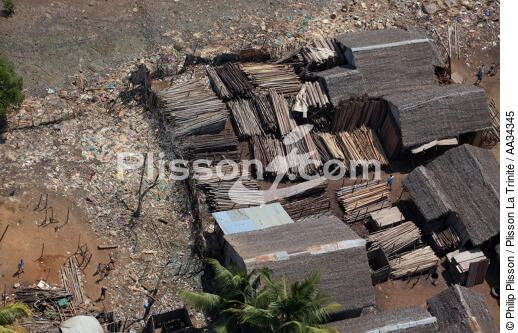 Hell-Ville - © Philip Plisson / Plisson La Trinité / AA34345 - Nos reportages photos - Construction navale