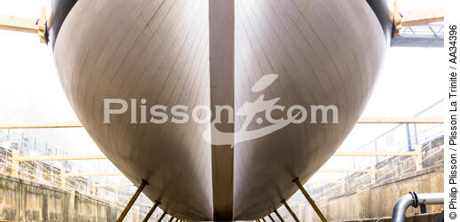 The Hermione - © Philip Plisson / Plisson La Trinité / AA34396 - Photo Galleries - Shipyards