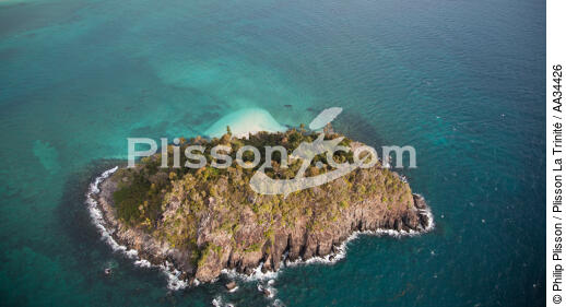 Ile de Antsoha - © Philip Plisson / Plisson La Trinité / AA34426 - Nos reportages photos - Paysage littoral