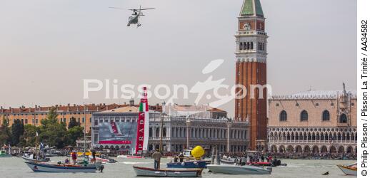 AC World Series à Venise du 12 au 20 mai 2012 - © Philip Plisson / Plisson La Trinité / AA34582 - Nos reportages photos - Catamaran de sport