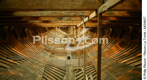 The Hermione ship reconstruction in Rochefort - © Philip Plisson / Plisson La Trinité / AA34607 - Photo Galleries - Frigate