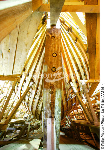The Hermione ship reconstruction in Rochefort - © Philip Plisson / Plisson La Trinité / AA34614 - Photo Galleries - Old gaffer