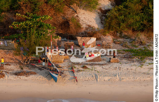 From Nosy Lava to Marovasa bay - © Philip Plisson / Plisson La Trinité / AA34672 - Photo Galleries - Beach