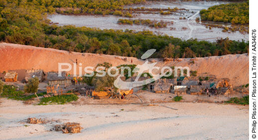 From Nosy Lava to Marovasa bay - © Philip Plisson / Plisson La Trinité / AA34676 - Photo Galleries - Coastal landscape