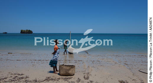 Marovasabe - © Philip Plisson / Plisson La Trinité / AA34874 - Photo Galleries - Coastal landscape