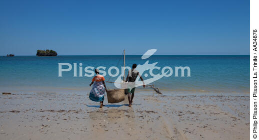 Marovasabe - © Philip Plisson / Plisson La Trinité / AA34876 - Photo Galleries - Beach