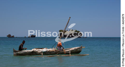 Marovasabe - © Philip Plisson / Plisson La Trinité / AA34879 - Photo Galleries - Rowing boat