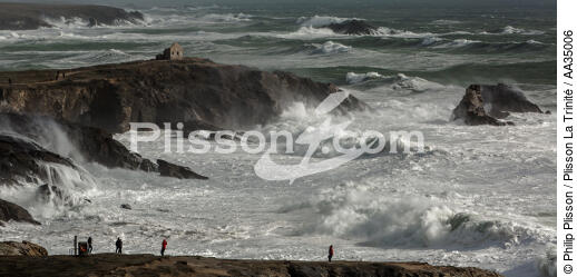 La côte sauvage de Quiberon - © Philip Plisson / Plisson La Trinité / AA35006 - Photo Galleries - Storm at sea