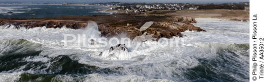 La côte sauvage de Quiberon - © Philip Plisson / Plisson La Trinité / AA35012 - Nos reportages photos - Tempête