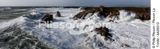 La côte sauvage de Quiberon - © Philip Plisson / Plisson La Trinité / AA35013 - Nos reportages photos - Mer