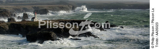 Pointe des Poulains, Belle-île - © Philip Plisson / Plisson La Trinité / AA35023 - Photo Galleries - Rough seas