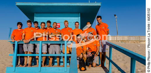 The lifeguards on the beach in Gironde - © Philip Plisson / Plisson La Trinité / AA35102 - Photo Galleries - Job