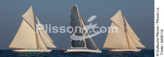 Ciao Gianni bord à bord avec Tuiga - © Guillaume Plisson / Plisson La Trinité / AA35116 - Nos reportages photos - Ciao Gianni