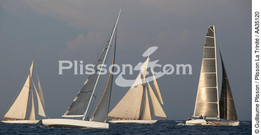 Ciao Gianni, Tuiga and Hydroptère - © Guillaume Plisson / Plisson La Trinité / AA35120 - Photo Galleries - Ocean racing trimaran