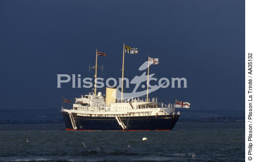 Coup de vent sur les régates de Cowes Week - © Philip Plisson / Plisson La Trinité / AA35132 - Nos reportages photos - Mer agitée