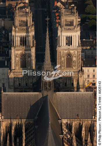 Orléans view of the sky - © Philip Plisson / Plisson La Trinité / AA35143 - Photo Galleries - Town (45)