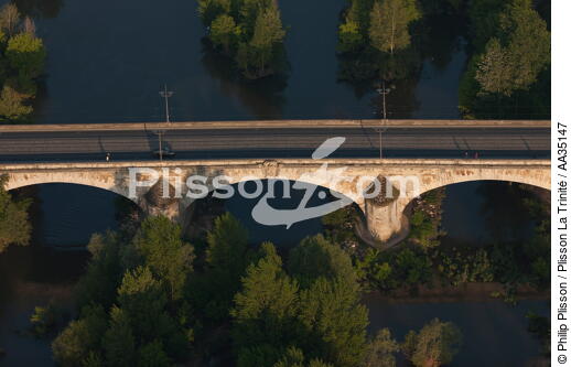 Le Loiret vue du ciel - © Philip Plisson / Plisson La Trinité / AA35147 - Nos reportages photos - Fleuve