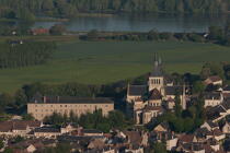 Loiret view of the sky © Philip Plisson / Plisson La Trinité / AA35156 - Photo Galleries - Church