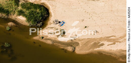 Le Loiret vue du ciel - © Philip Plisson / Plisson La Trinité / AA35204 - Nos reportages photos - Fleuve