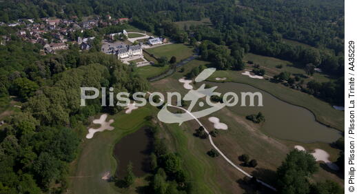 Le château d'Augerville - © Philip Plisson / Plisson La Trinité / AA35229 - Nos reportages photos - Golf