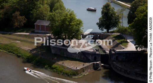 Le Loiret vue du ciel - © Philip Plisson / Plisson La Trinité / AA35239 - Nos reportages photos - Fleuve