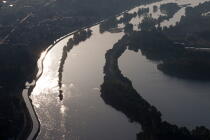 Le Loiret vue du ciel © Philip Plisson / Plisson La Trinité / AA35256 - Nos reportages photos - Ville (45)