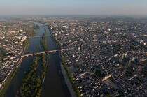 Orléans view of the sky © Philip Plisson / Plisson La Trinité / AA35263 - Photo Galleries - Religious monument