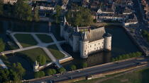Sully sur Loire castle © Philip Plisson / Plisson La Trinité / AA35278 - Photo Galleries - Loiret