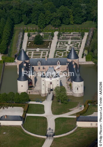 Le château de Chamerolles - © Philip Plisson / Plisson La Trinité / AA35286 - Nos reportages photos - Courcy aux Loges