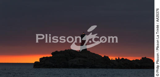 la Sardaigne vue de la mer - © Philip Plisson / Plisson La Trinité / AA35376 - Nos reportages photos - Soleil