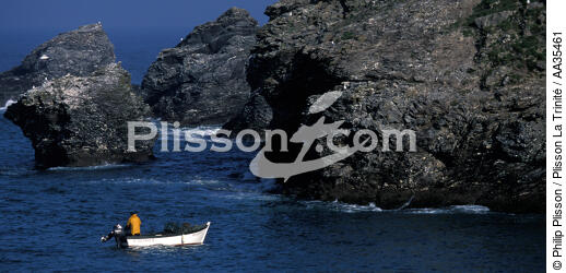 Small fishing Belle-Ile - © Philip Plisson / Plisson La Trinité / AA35461 - Photo Galleries - Types of fishing