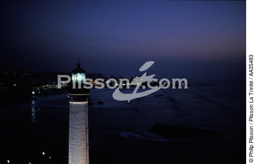 Le phare de Biarritz - © Philip Plisson / Plisson La Trinité / AA35483 - Nos reportages photos - Ville [64]