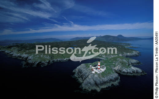 Le phare d'Eilean Glas en Ecosse - © Philip Plisson / Plisson La Trinité / AA35491 - Nos reportages photos - Resultat Recherche