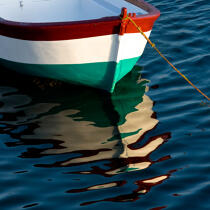 Barque dans le port de Roscoff © Philip Plisson / Plisson La Trinité / AA35510 - Nos reportages photos - Barque