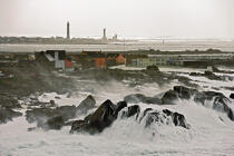 Storm on St. Guénolé © Philip Plisson / Plisson La Trinité / AA35555 - Photo Galleries - Rough seas