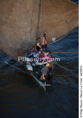 Majunga, North West coast of Madagascar. - © Philip Plisson / Plisson La Trinité / AA35814 - Photo Galleries - Rowing boat