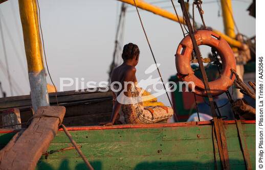 Majunga port, North West coast of Madagascar. - © Philip Plisson / Plisson La Trinité / AA35846 - Photo Galleries - Monohull
