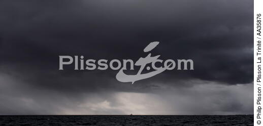 Ciel de grain en baie de Quiberon - © Philip Plisson / Plisson La Trinité / AA35876 - Nos reportages photos - Quiberon [Baie de]