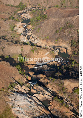 Madagascar - © Philip Plisson / Plisson La Trinité / AA35966 - Photo Galleries - Cascade, torrent