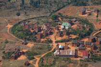 Madagascar © Philip Plisson / Plisson La Trinité / AA35980 - Photo Galleries - Construction/Building