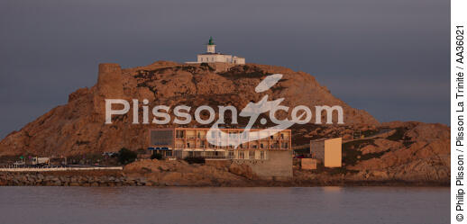 Ile Rousse, Corsica - © Philip Plisson / Plisson La Trinité / AA36021 - Photo Galleries - Maritime Signals
