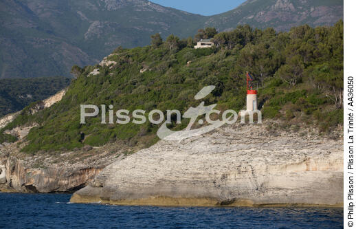  - © Philip Plisson / Plisson La Trinité / AA36050 - Photo Galleries - Town [Corsica]