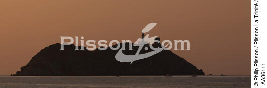 la Giraglia, Cap Corse - © Philip Plisson / Plisson La Trinité / AA36111 - Photo Galleries - French Lighthouses