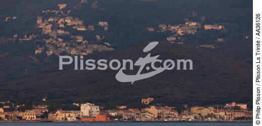 Cap Corse, côte Est - © Philip Plisson / Plisson La Trinité / AA36126 - Nos reportages photos - Cap Corse