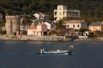 Miomo, Cap Corse © Philip Plisson / Plisson La Trinité / AA36142 - Nos reportages photos - Bateau de pêche