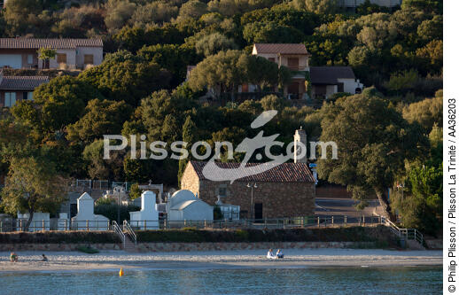 Corse Sud Est - © Philip Plisson / Plisson La Trinité / AA36203 - Nos reportages photos - Chapelle