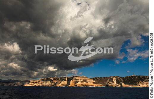 Bonifacio,Corsica - © Philip Plisson / Plisson La Trinité / AA36295 - Photo Galleries - Town [Corsica]